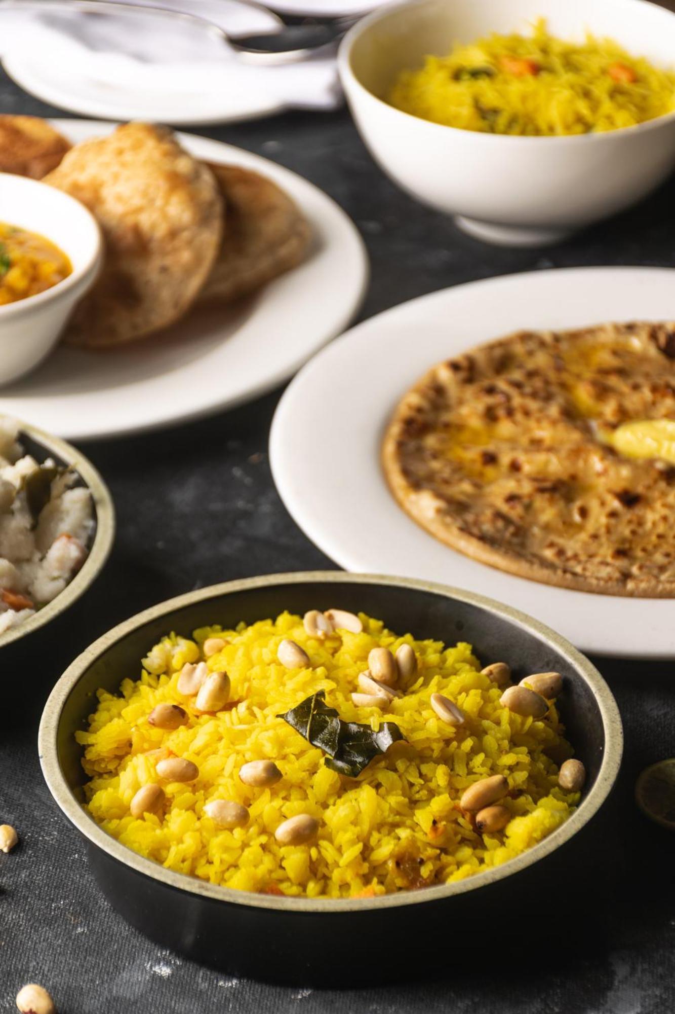 Doubletree By Hilton Gurugram Baani Square Hotel Гургаон Екстериор снимка